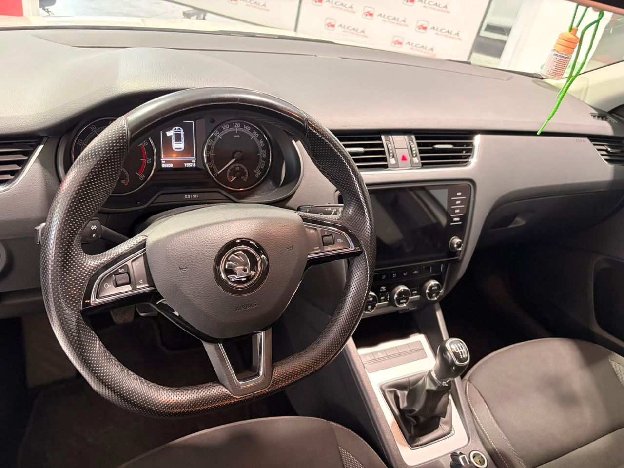 Skoda Octavia Combi 1.0 TSI 85 kW - Foto 13