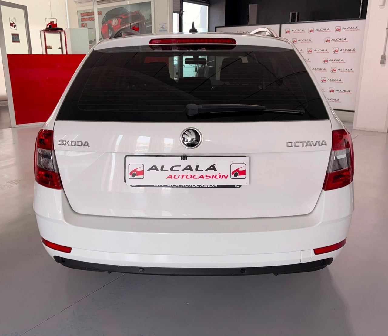 Skoda Octavia Combi 1.0 TSI 85 kW - Foto 31