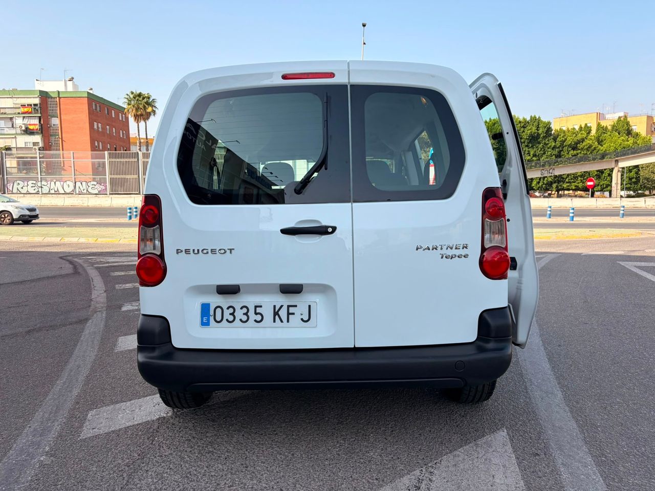 Peugeot Partner TEPEE 1.6 BHDI ACCESS 75CV - Foto 17