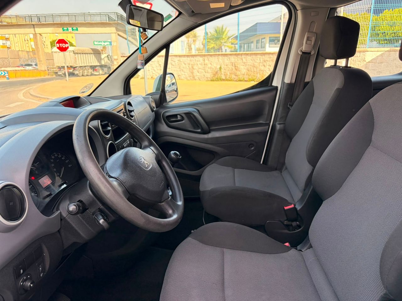 Peugeot Partner TEPEE 1.6 BHDI ACCESS 75CV - Foto 19
