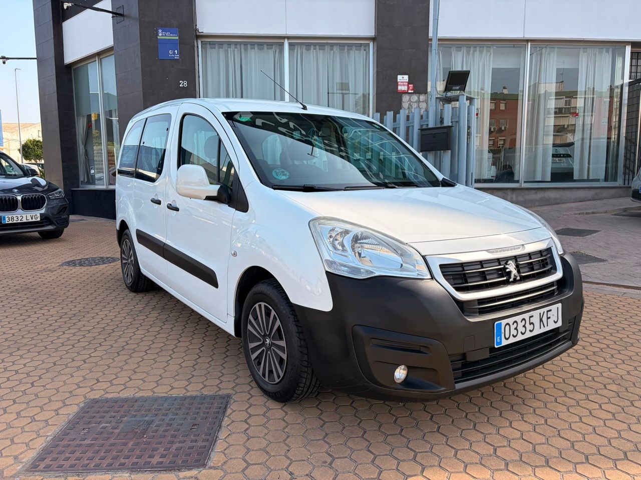 Peugeot Partner TEPEE 1.6 BHDI ACCESS 75CV - Foto 6