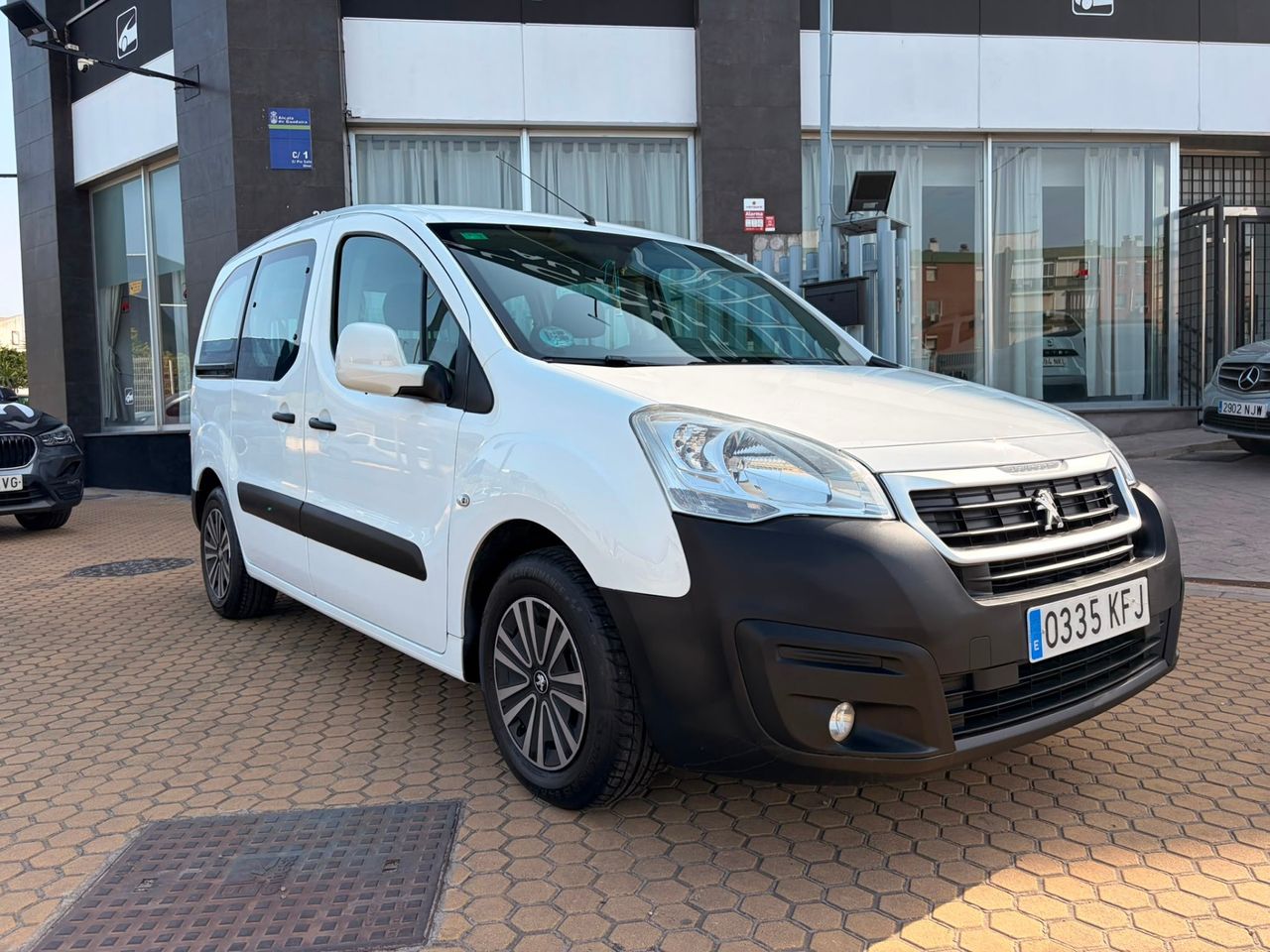 Peugeot Partner TEPEE 1.6 BHDI ACCESS 75CV - Foto 25