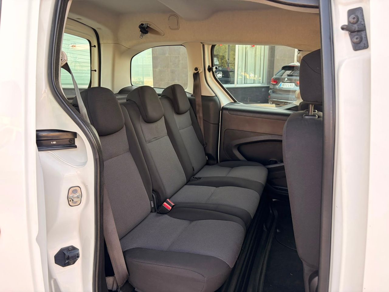 Peugeot Partner TEPEE 1.6 BHDI ACCESS 75CV - Foto 26