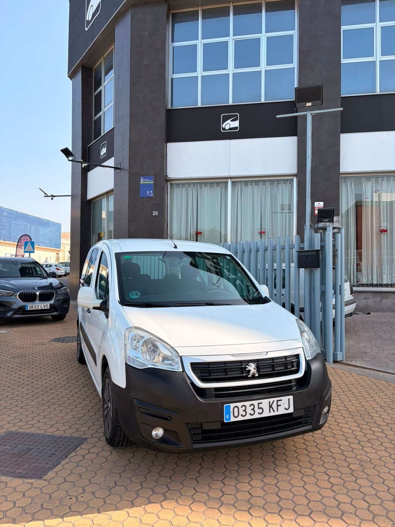 Peugeot Partner TEPEE 1.6 BHDI ACCESS 75CV - Foto 9
