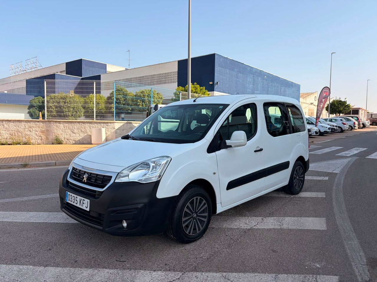Peugeot Partner TEPEE 1.6 BHDI ACCESS 75CV - Foto 38