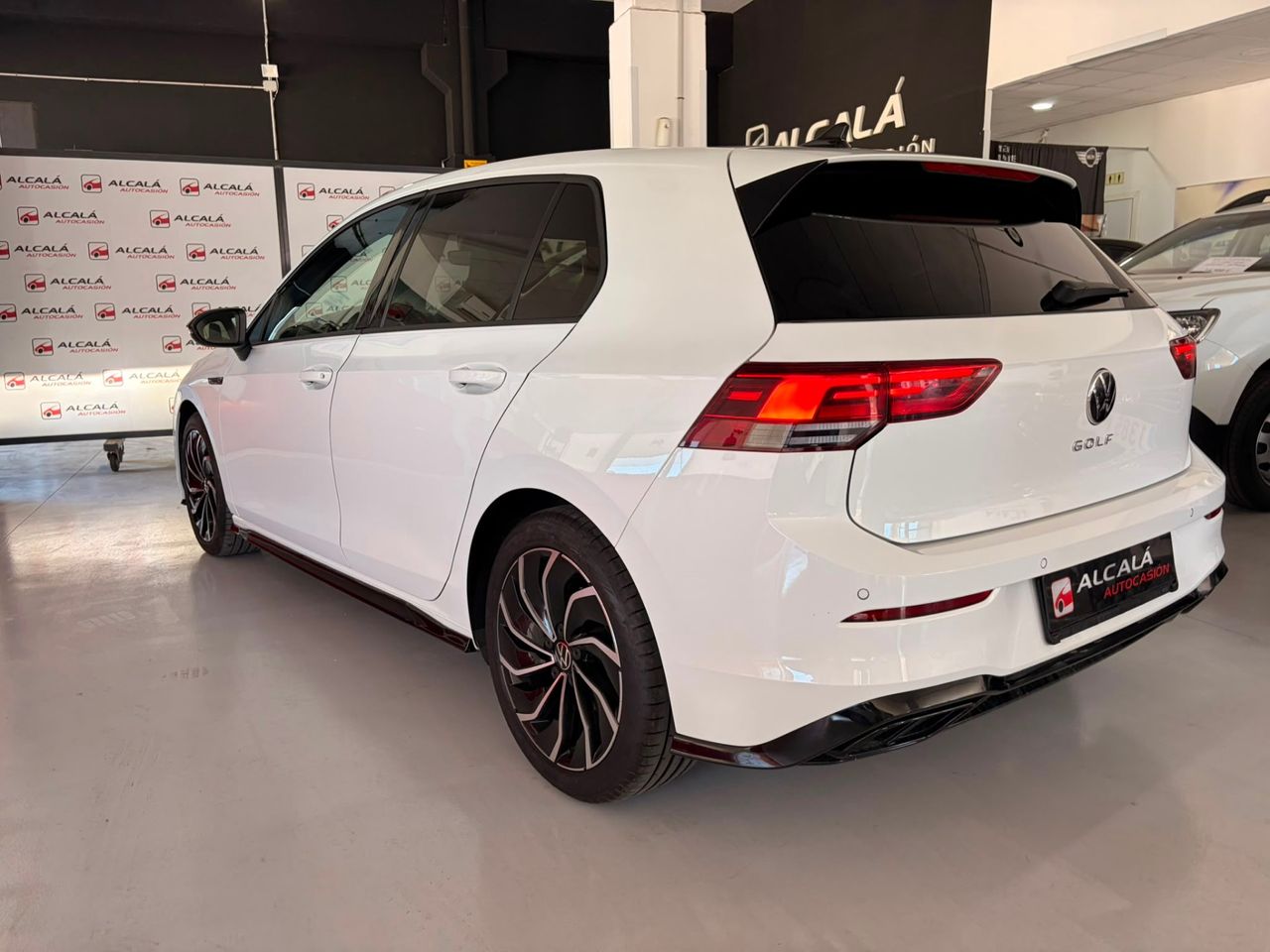 Volkswagen Golf R-Line 2.0 TDI 110 kW - Foto 43