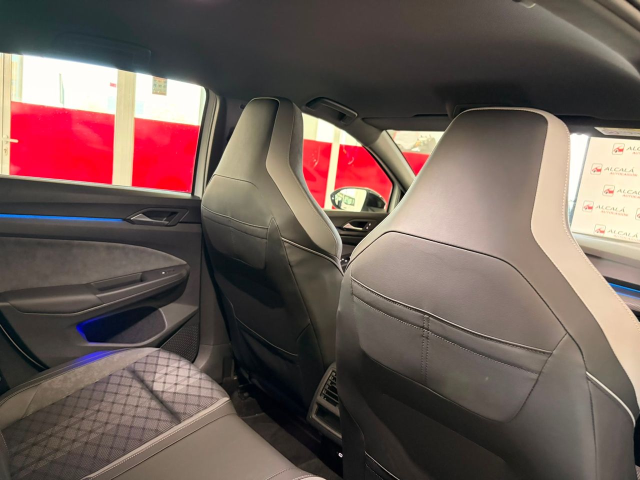 Volkswagen Golf R-Line 2.0 TDI 110 kW - Foto 49