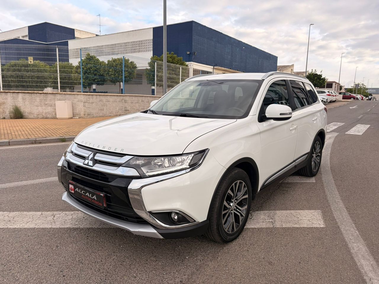 Mitsubishi Outlander Motion 4WD 220 DI-D 7 plazas - Foto 23
