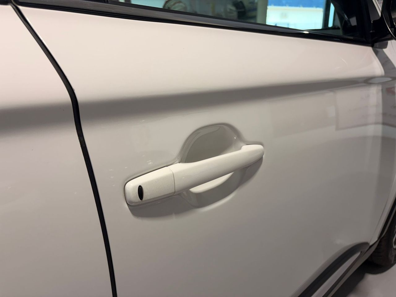 Mitsubishi Outlander Motion 4WD 220 DI-D 7 plazas - Foto 27
