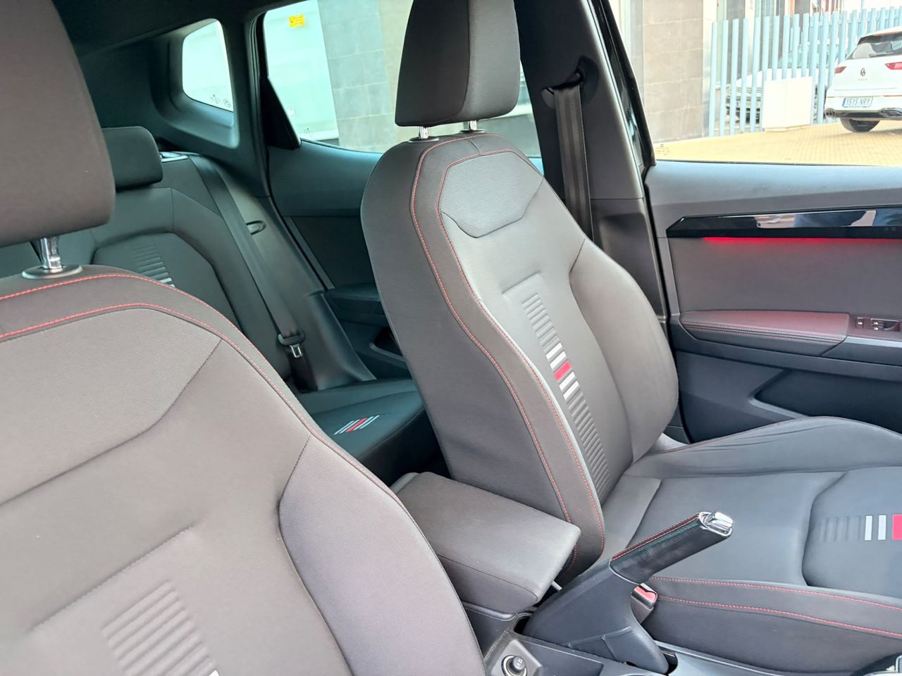 Seat Arona 1.6 TDI CR 85 kW - Foto 13