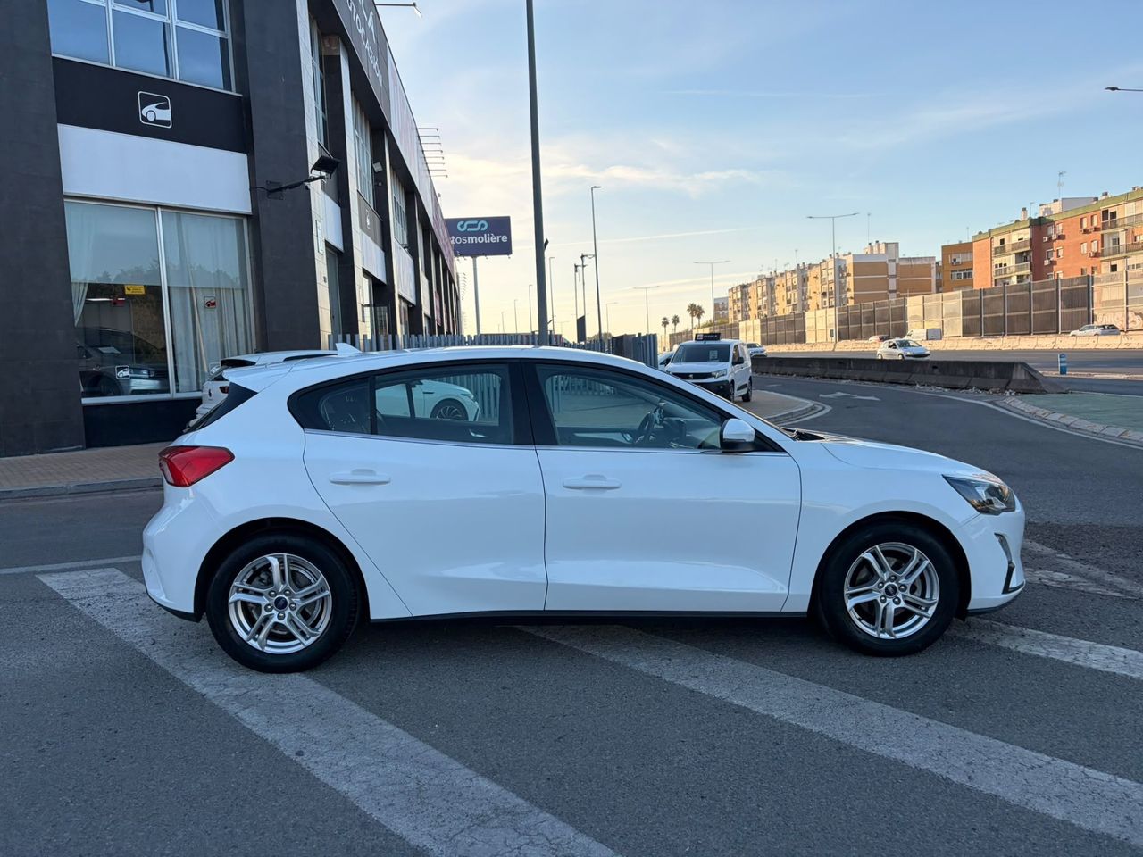 Ford Focus Berlina Trend+ 1.5 EcoBlue 88 kW - Foto 18