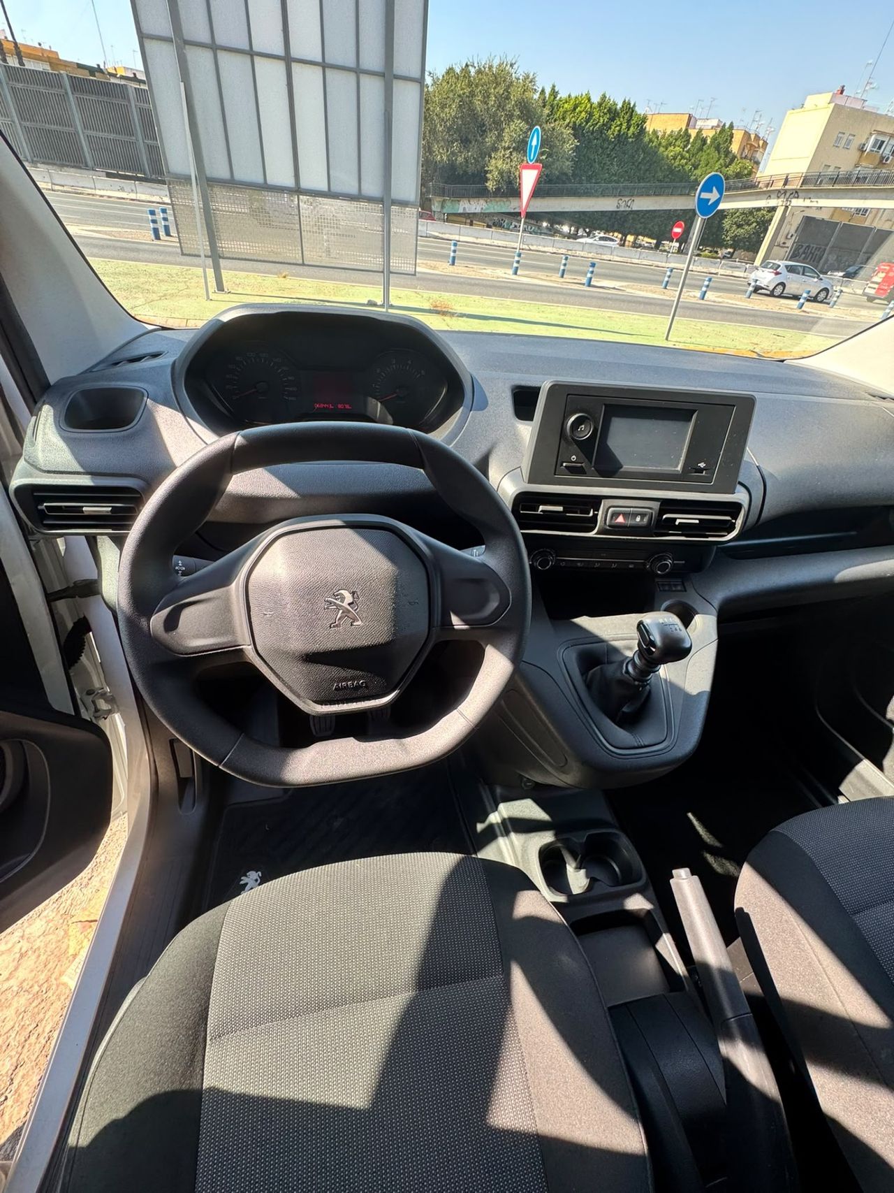 Peugeot Partner PRO 1.6 BLUEHDI 100CV - Foto 6