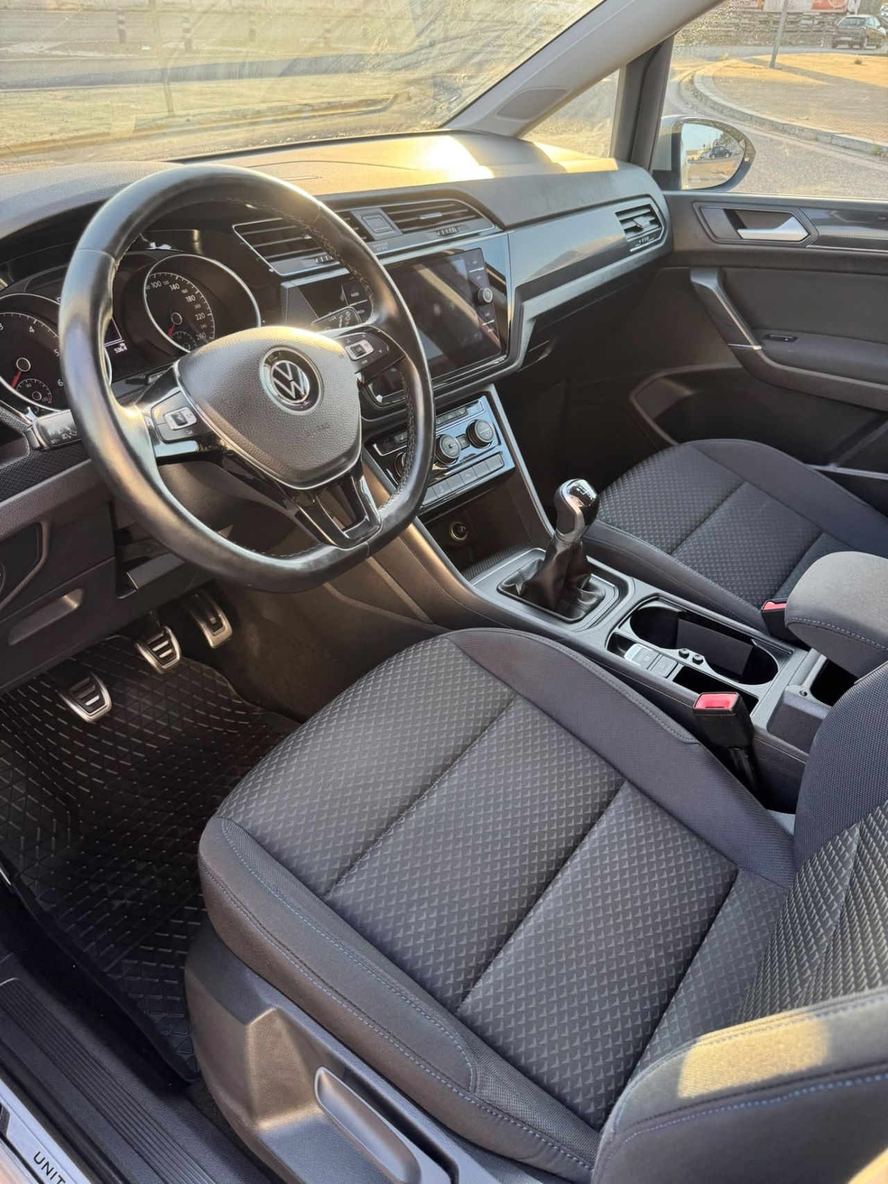 Volkswagen Touran Sport 2.0 TDI 110 kW - Foto 26