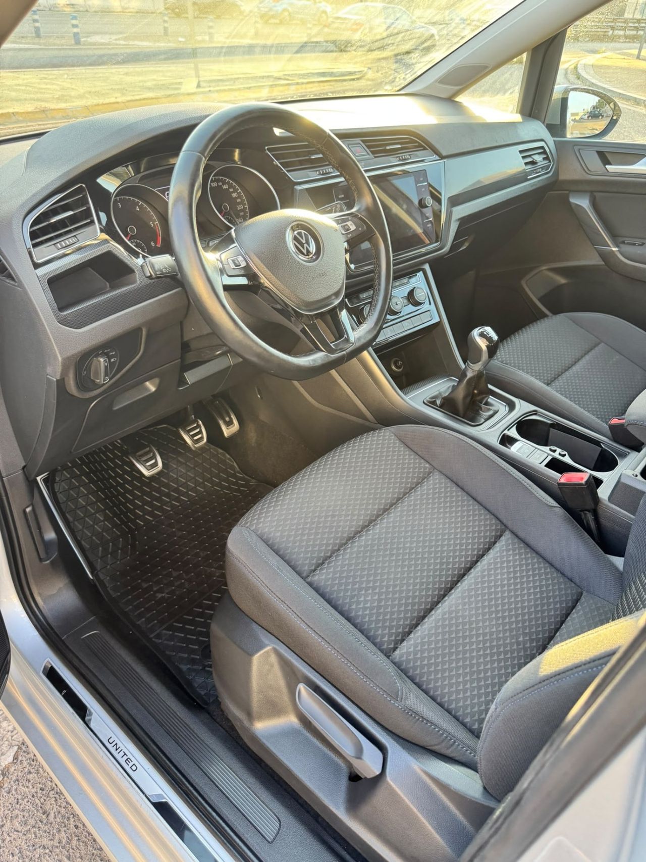 Volkswagen Touran Sport 2.0 TDI 110 kW - Foto 19