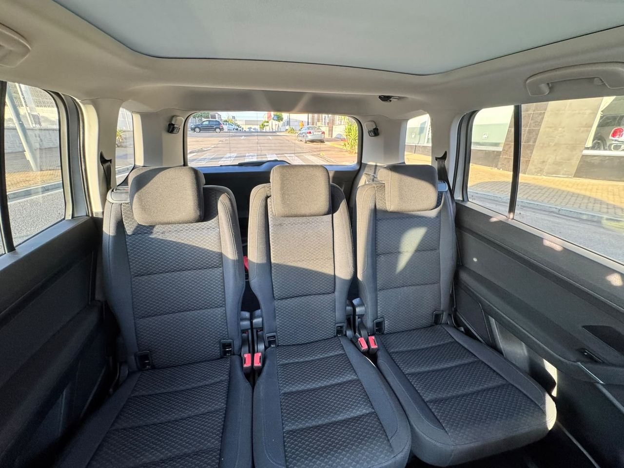Volkswagen Touran Sport 2.0 TDI 110 kW - Foto 13