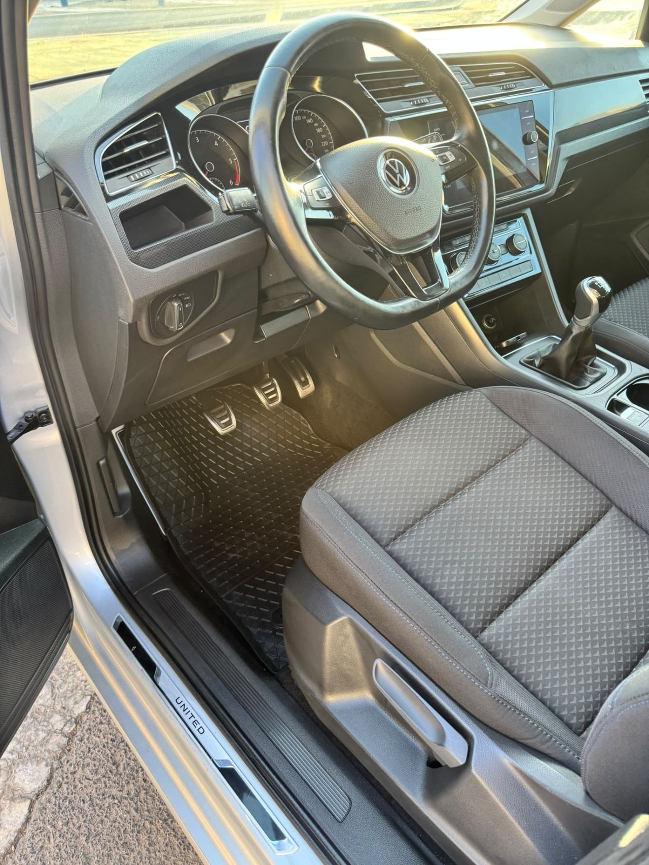 Volkswagen Touran Sport 2.0 TDI 110 kW - Foto 29