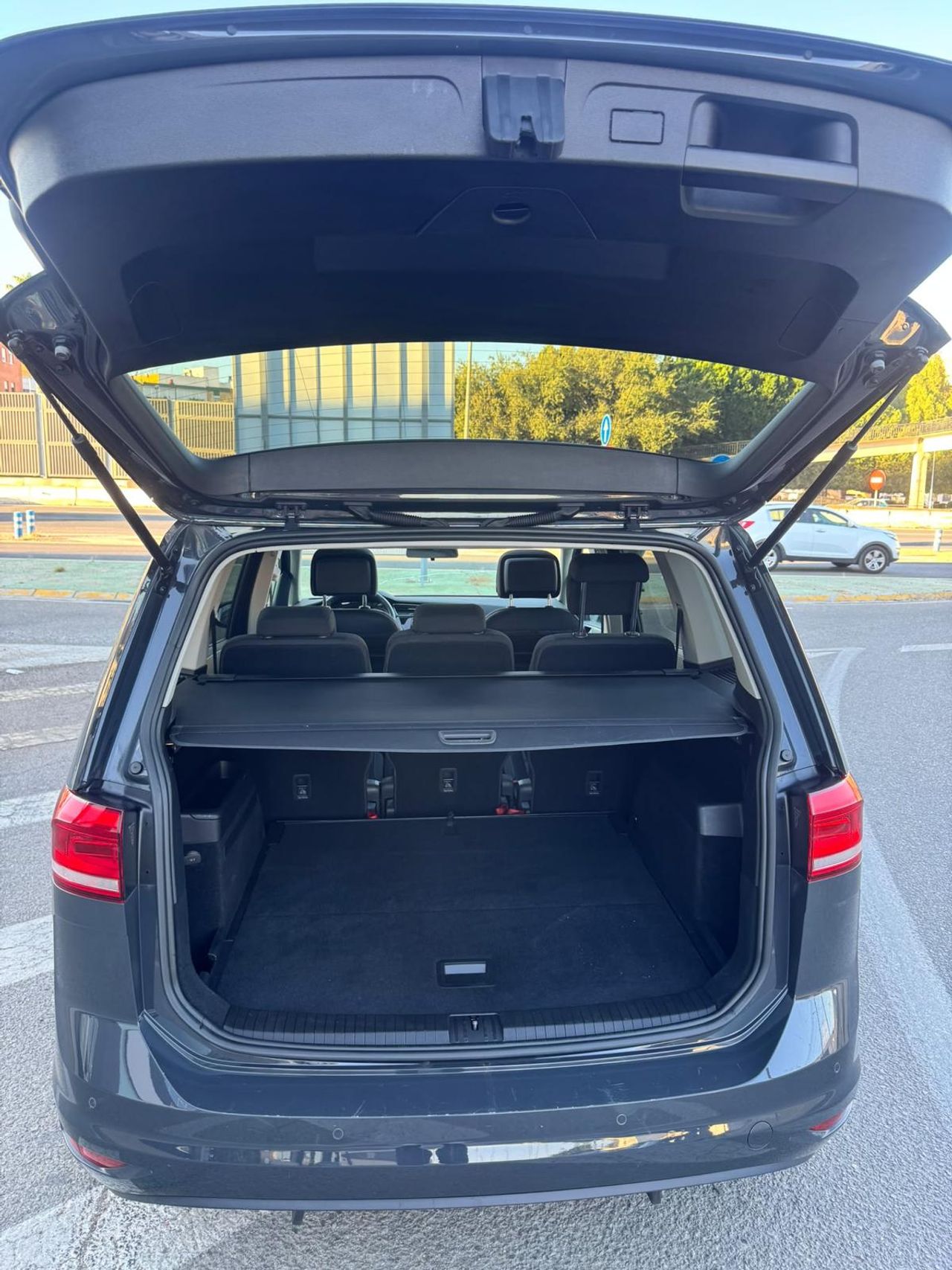 Volkswagen Touran Sport 2.0 TDI 90 kW - Foto 18