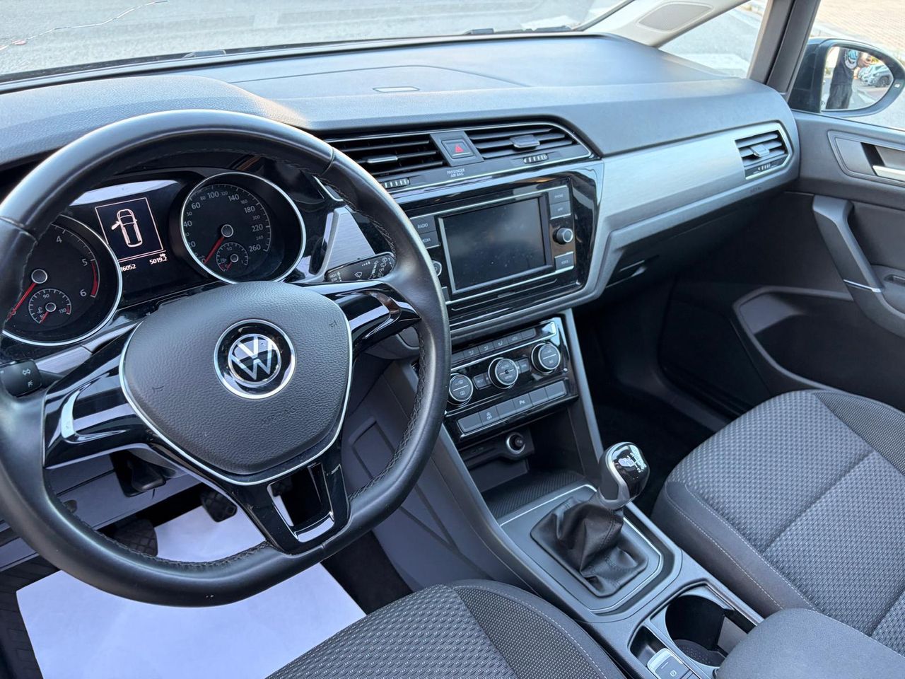 Volkswagen Touran Sport 2.0 TDI 90 kW - Foto 31