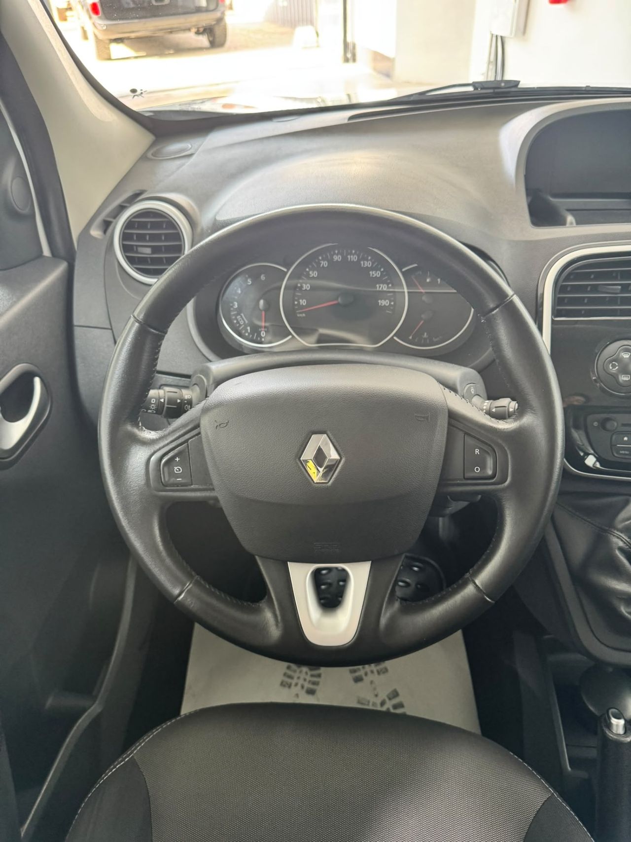 Renault Kangoo Combi 1.5 DCI LIMITED 95CV - Foto 9