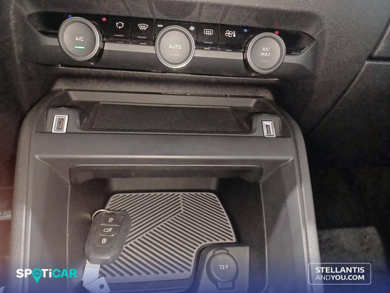 Citroën C4  BlueHDi 130 S&S EAT8 Feel Pack - Foto 14