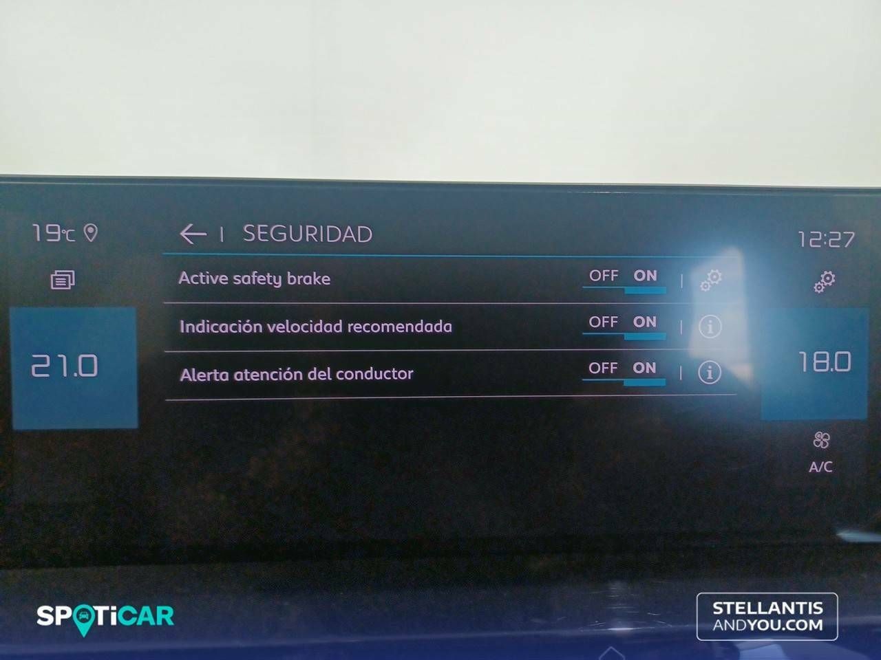Citroën C4  BlueHDi 130 S&S EAT8 Feel Pack - Foto 23