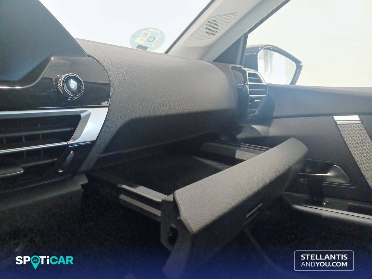 Citroën C4  BlueHDi 130 S&S EAT8 Feel Pack - Foto 24