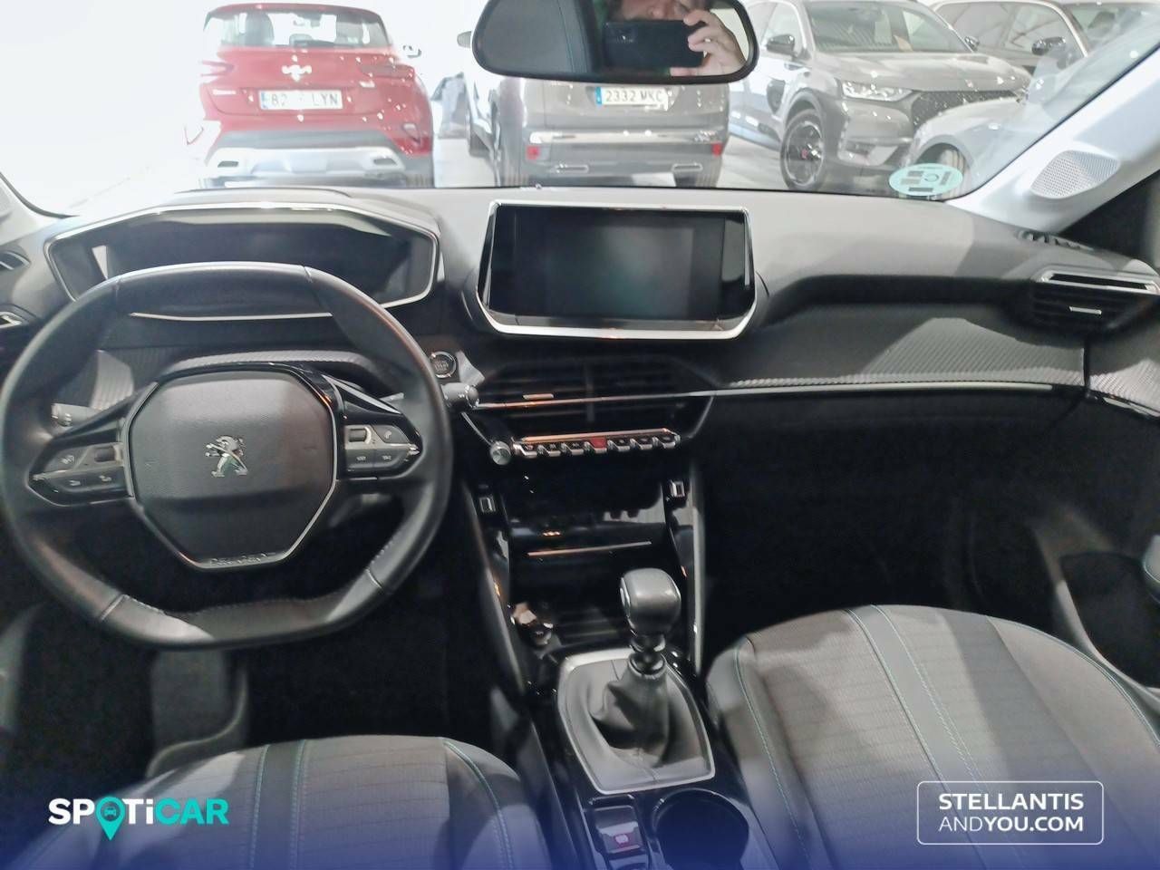 Peugeot 208   Puretech 100 Allure - Foto 9