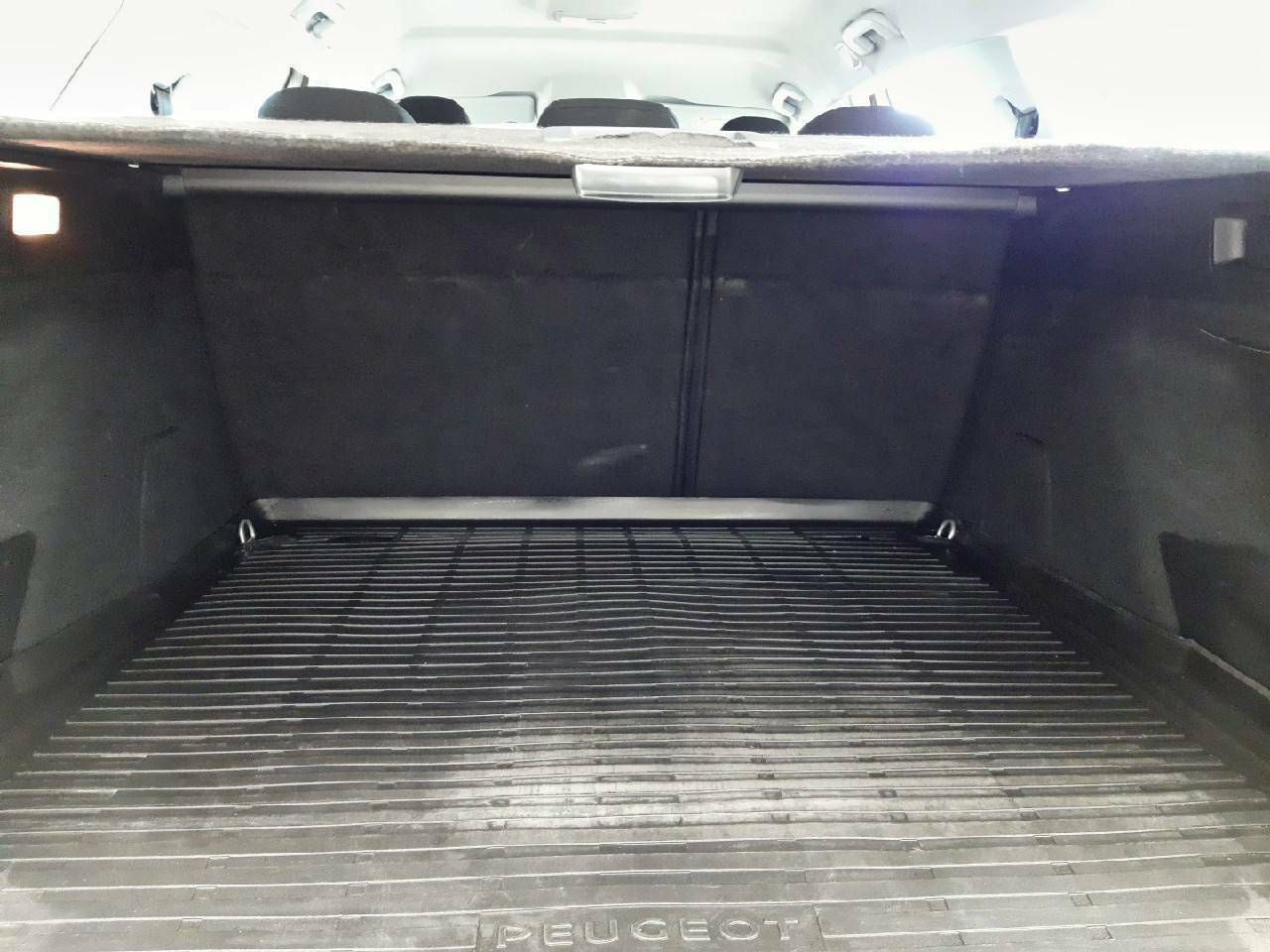 Peugeot 308  SW  BlueHDi 130 S&S Active - Foto 7