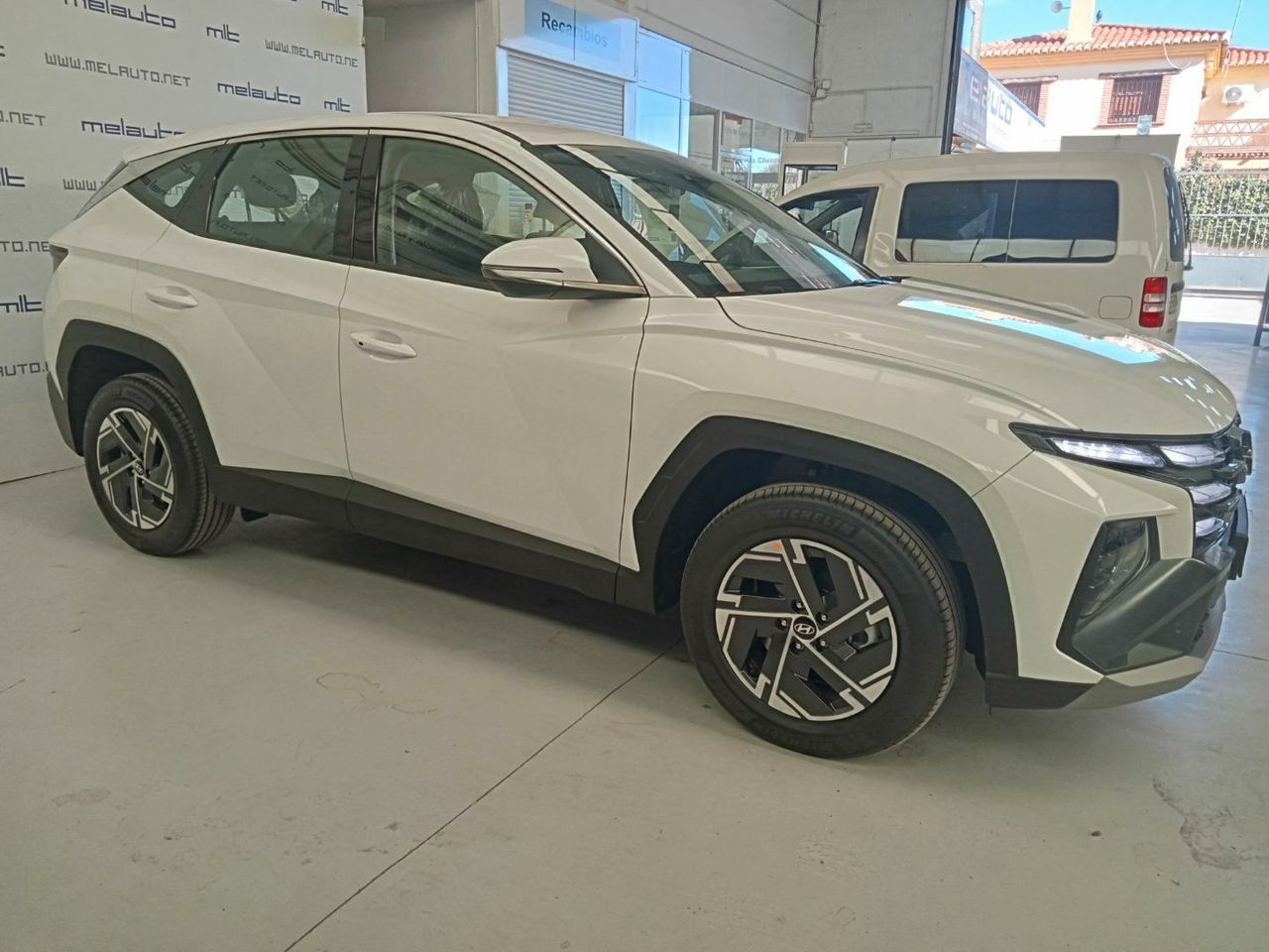 Hyundai Tucson 1.6T 118kW 160CV 48V DCT Maxx  - Foto 6