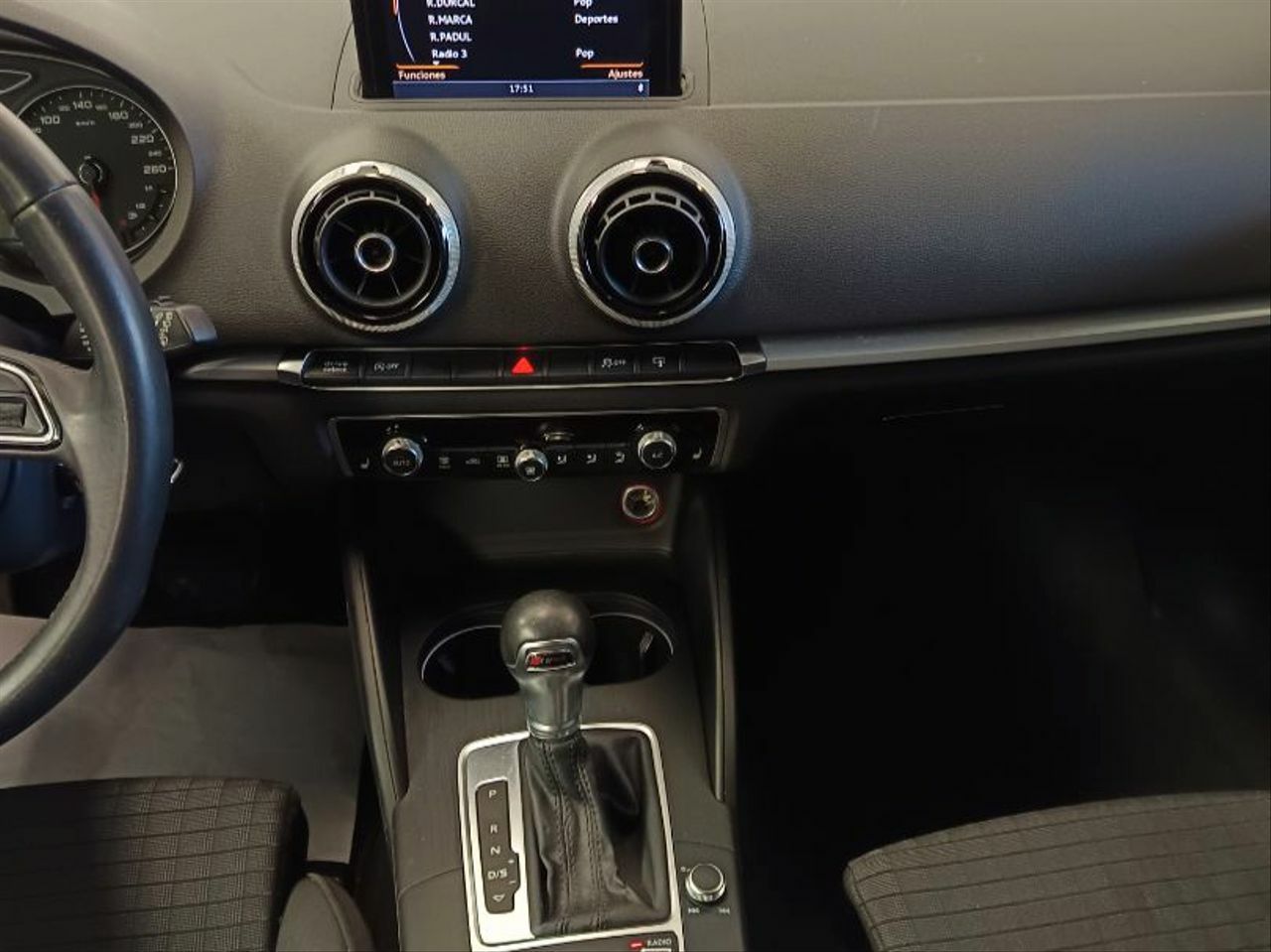 Audi A3 Sportback 2.0 TDI clean 150 S tro S line  - Foto 16