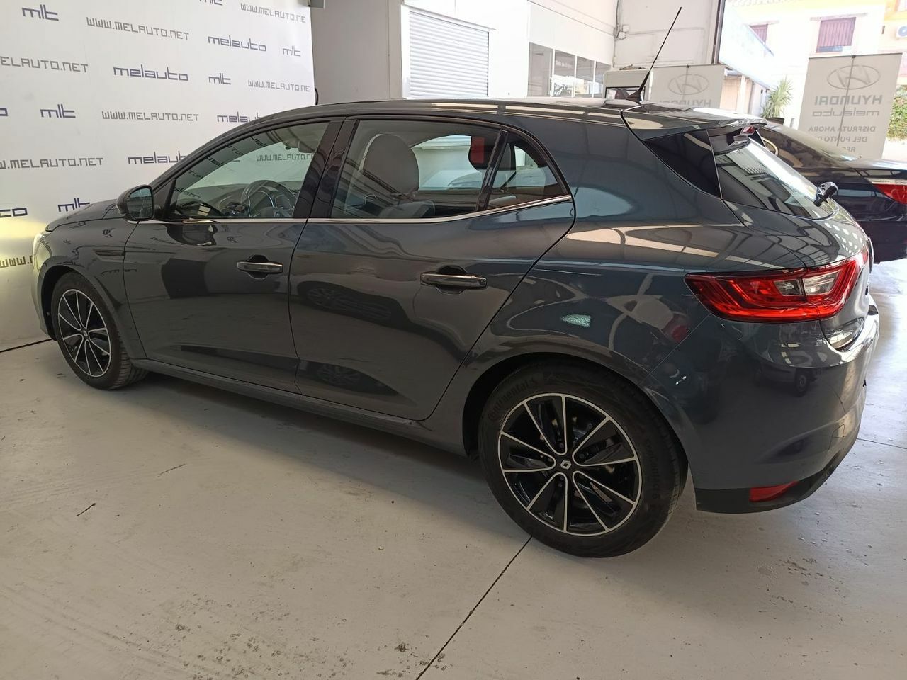 Renault Megane Zen Blue dCi 85 kW 115CV EDC  - Foto 12