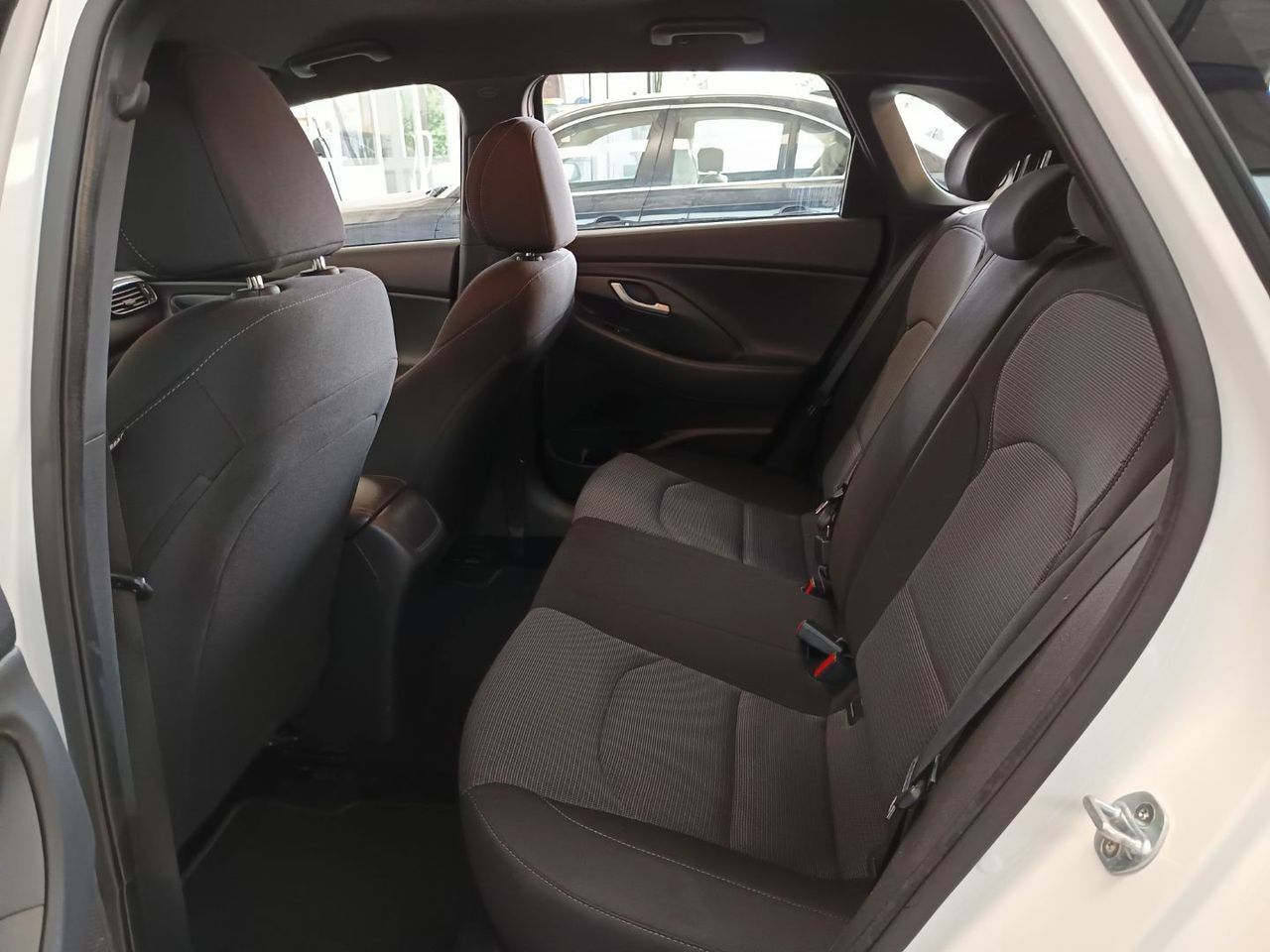 Hyundai i30 1.6 CRDI 85kW 116CV Klass  - Foto 15