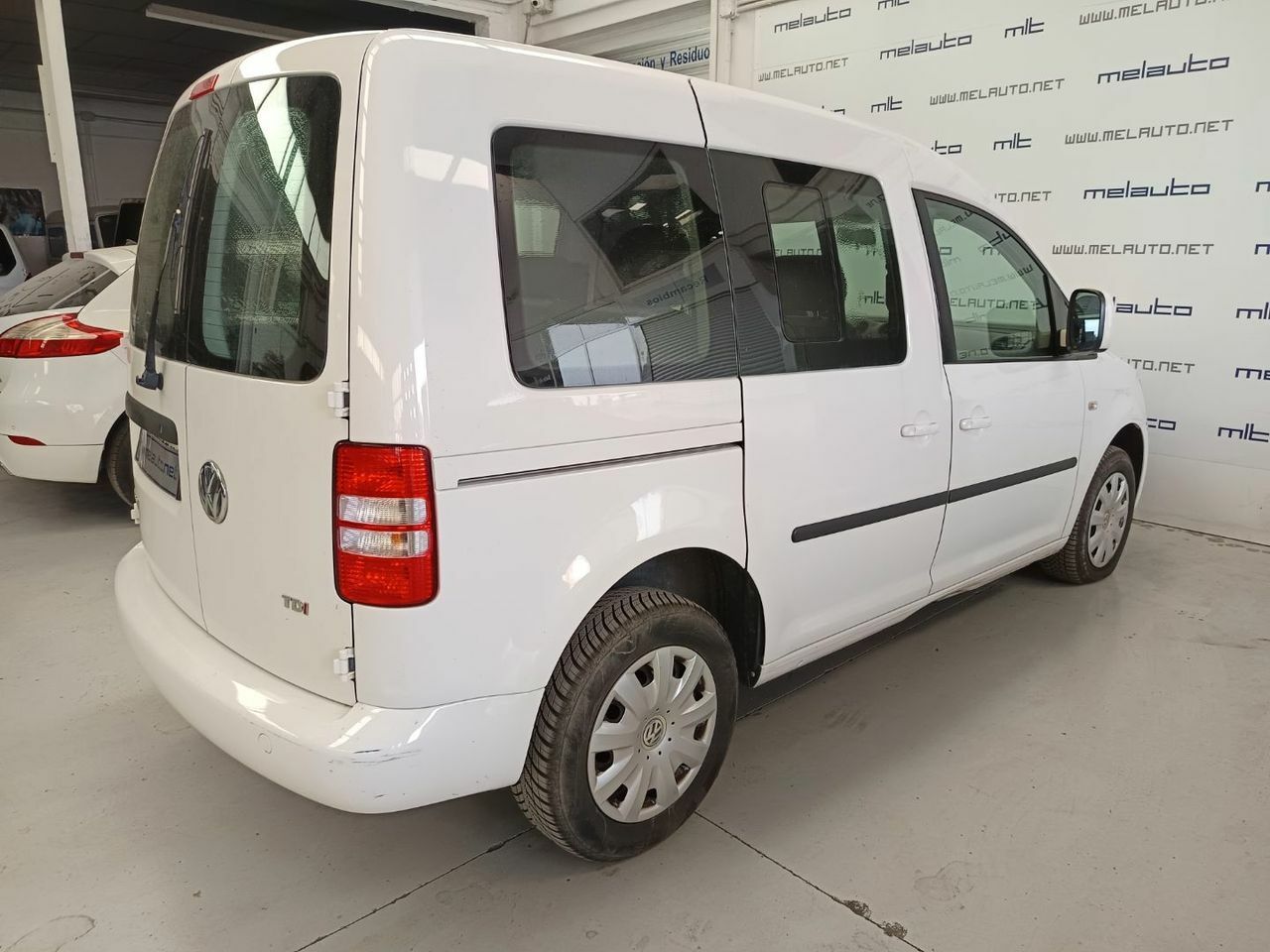 Volkswagen Caddy Comfortline 1.6 TDI 102cv 5pl  - Foto 7