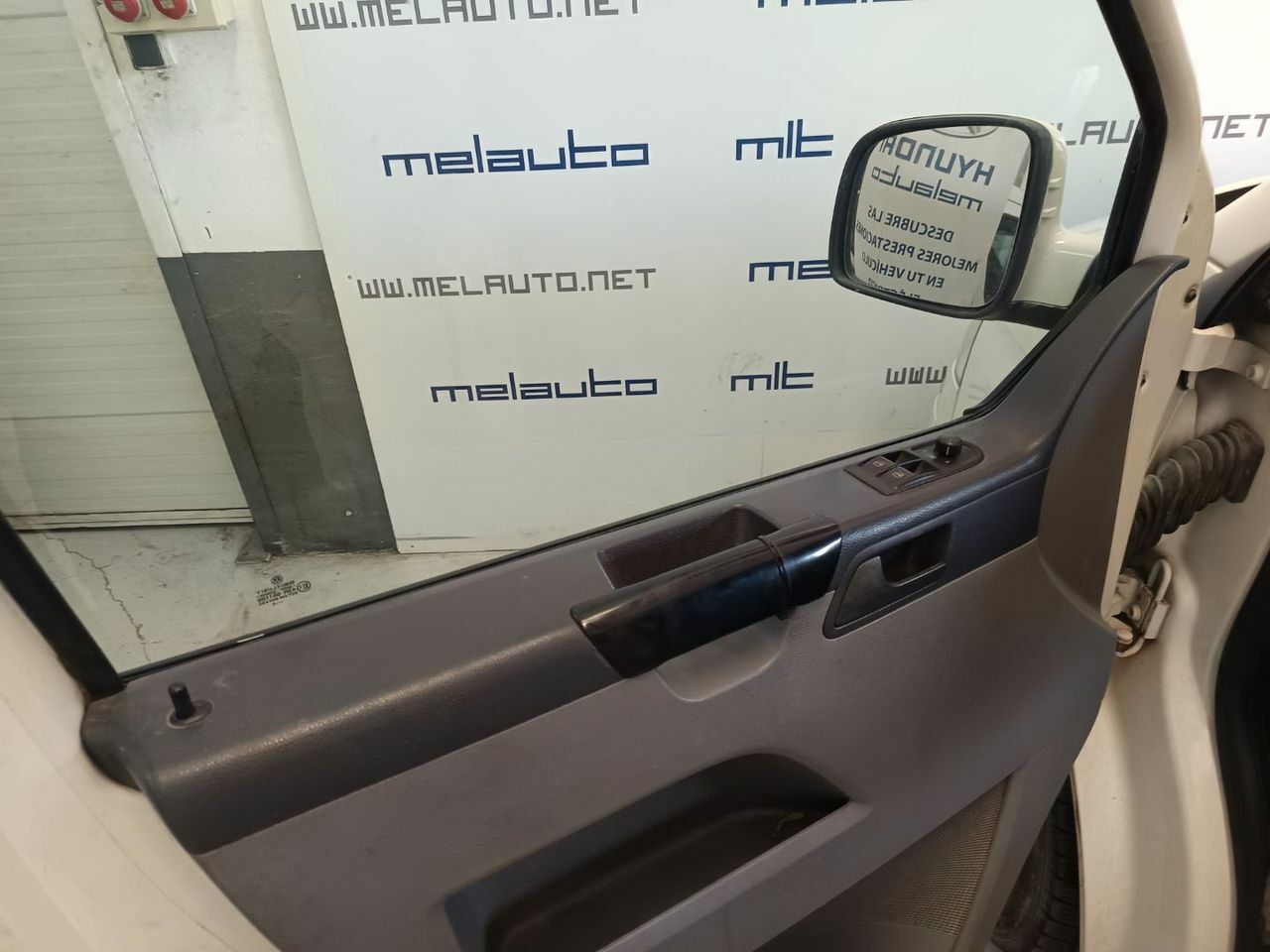 Volkswagen Transporter 1.9TDI 104CV LARGA 2.8T  - Foto 12