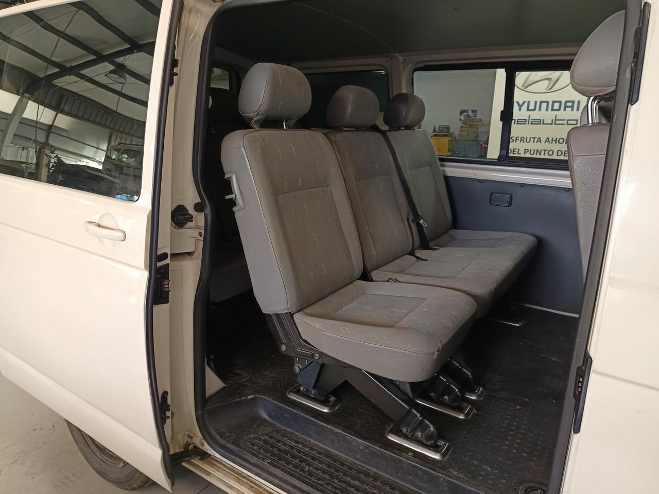 Volkswagen Transporter 1.9TDI 104CV LARGA 2.8T  - Foto 15