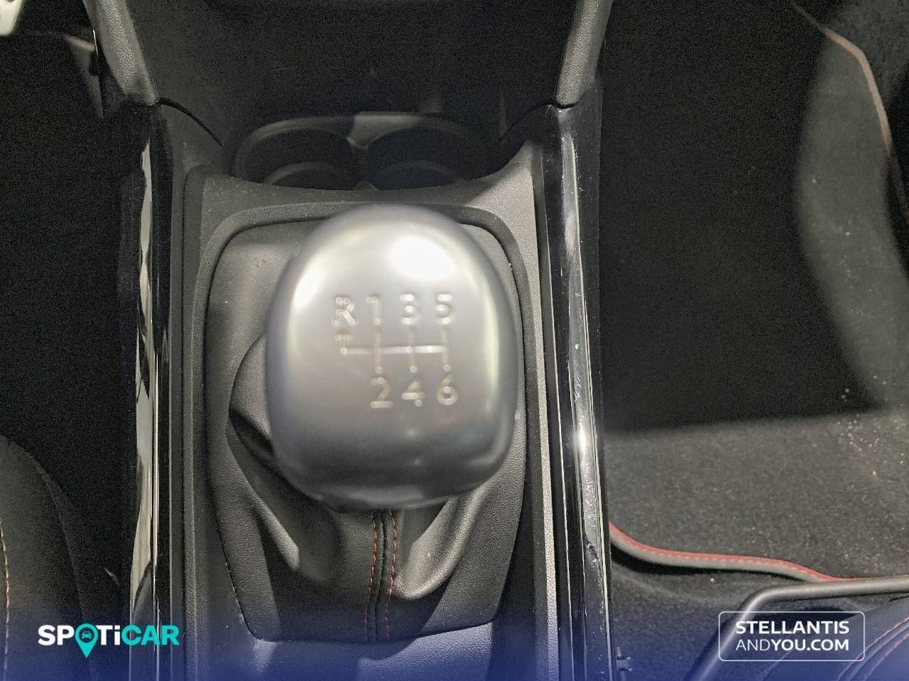 Peugeot 2008   PureTech 110 S&S 6 Vel. MAN GT Line - Foto 15