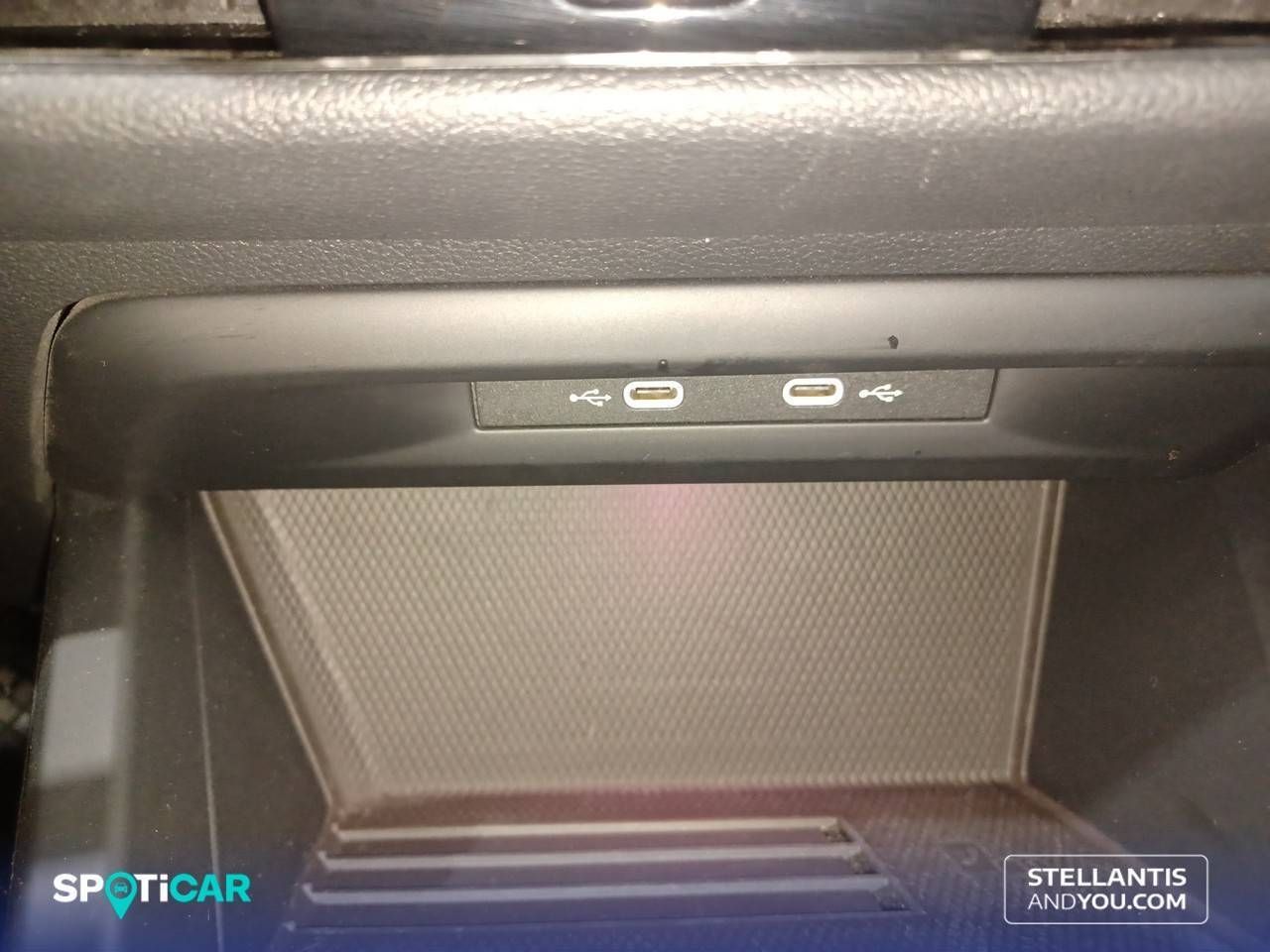 Volkswagen Golf   1.5 TSI 85kW (115CV) 