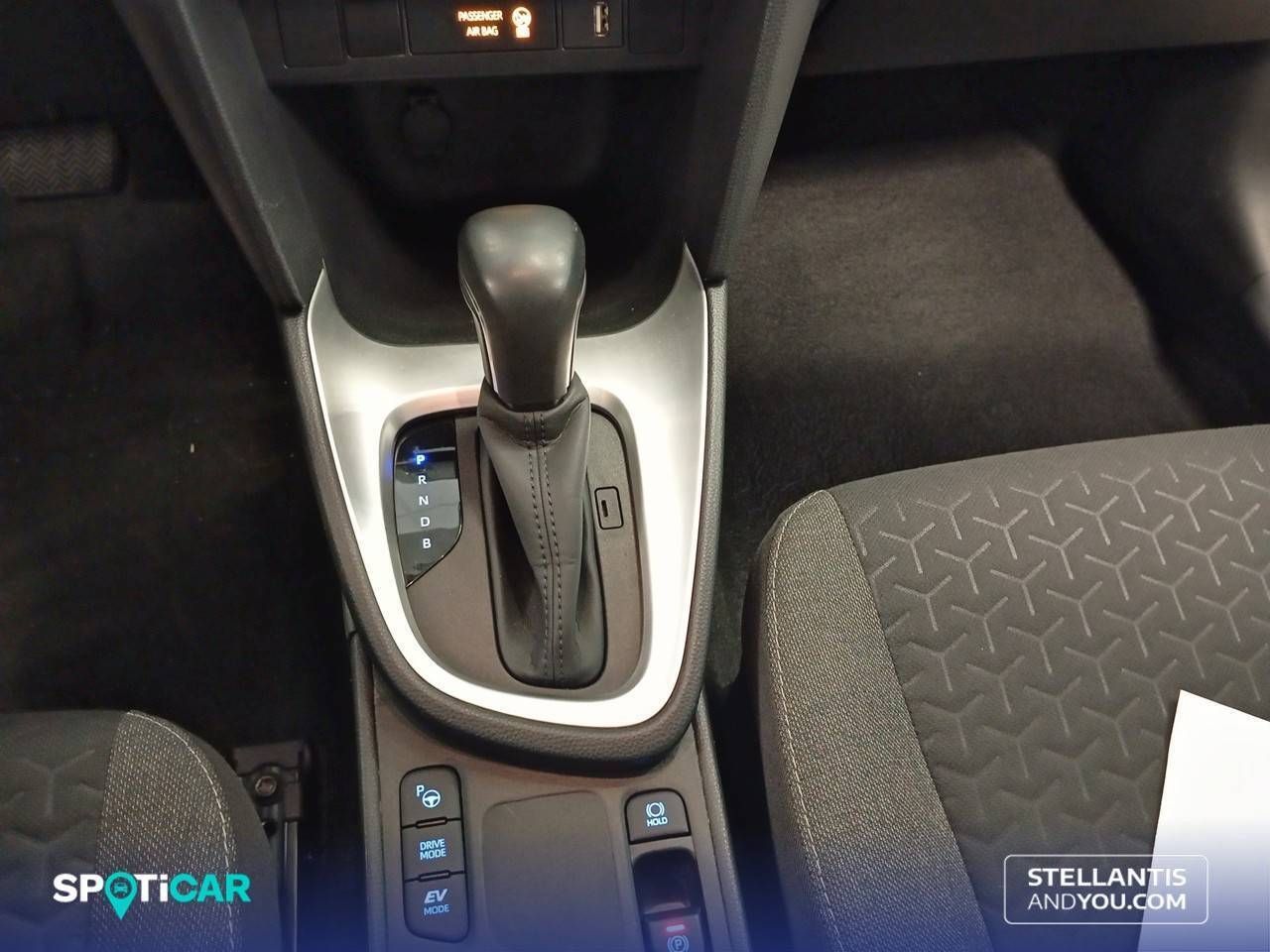 Toyota Yaris Cross  1.5 120H Active Tech - Foto 13