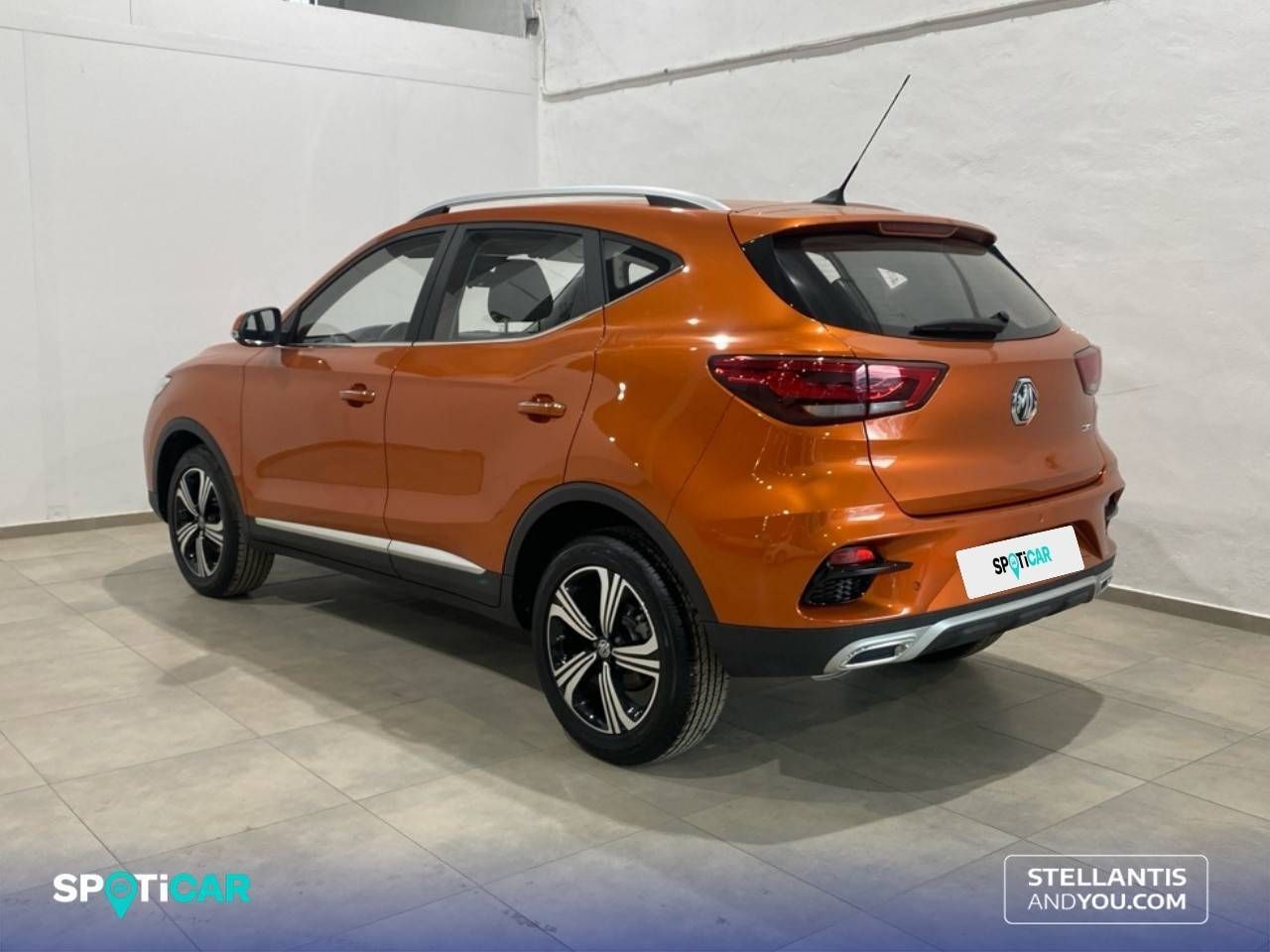 MG ZS  1.5 Comfort - Foto 8