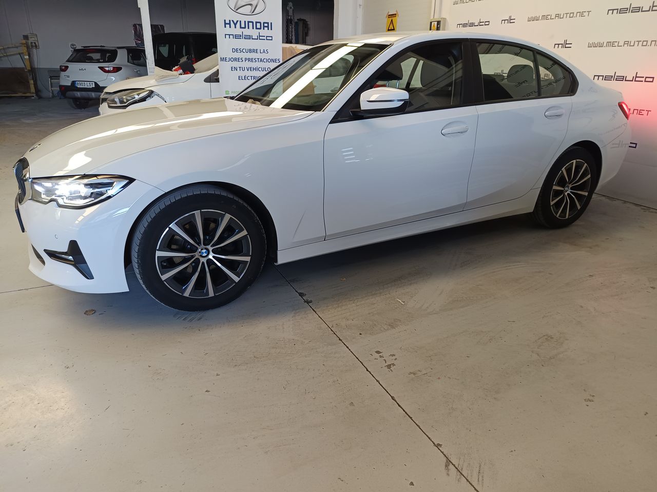 BMW Serie 3 318d Berlina - Foto 4