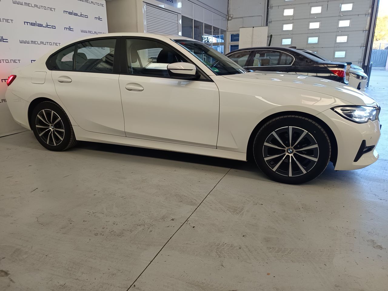 BMW Serie 3 318d Berlina - Foto 6