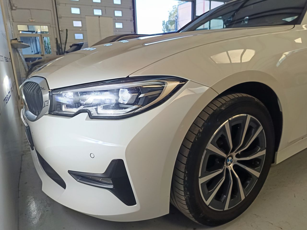 BMW Serie 3 318d Berlina - Foto 20