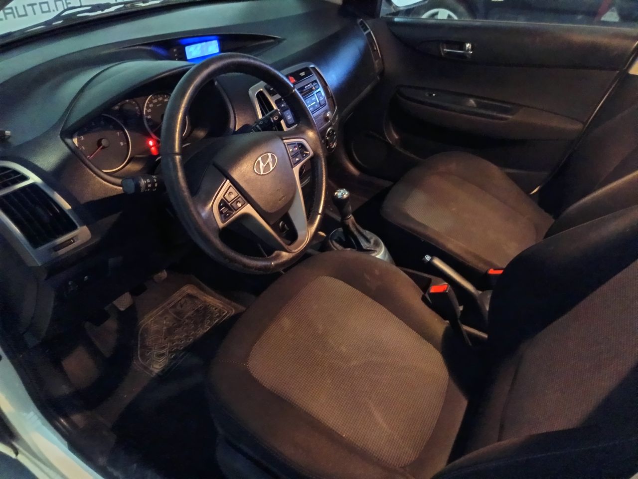 Hyundai i20 5p 1.2i City 85 CV - Foto 13