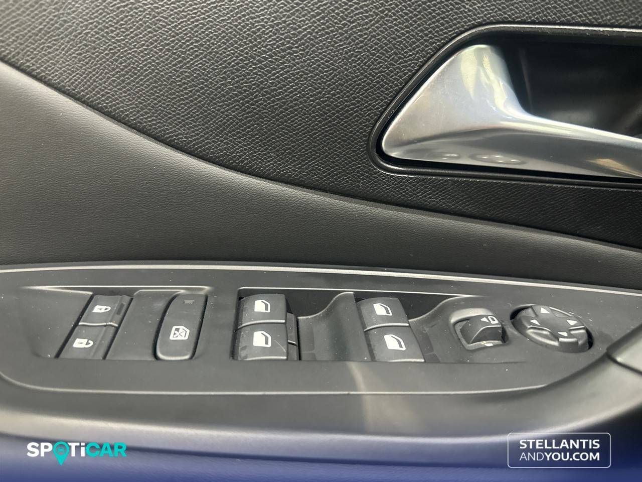 Peugeot 308  5P  BlueHDi 130 S&S EAT8 Allure - Foto 22