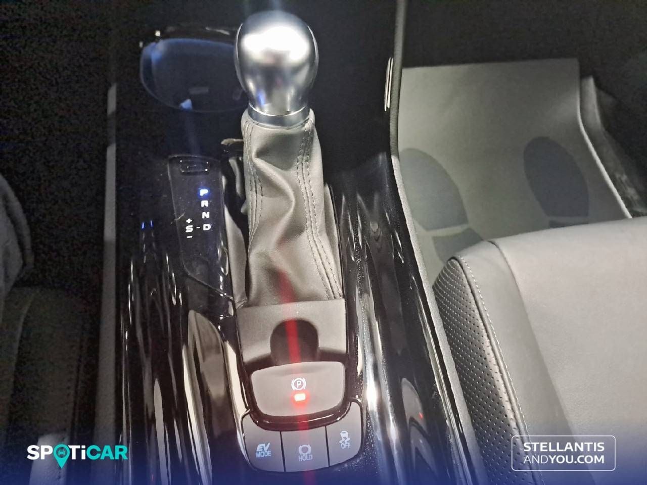 Toyota C-HR  2.0 180H Advance - Foto 15