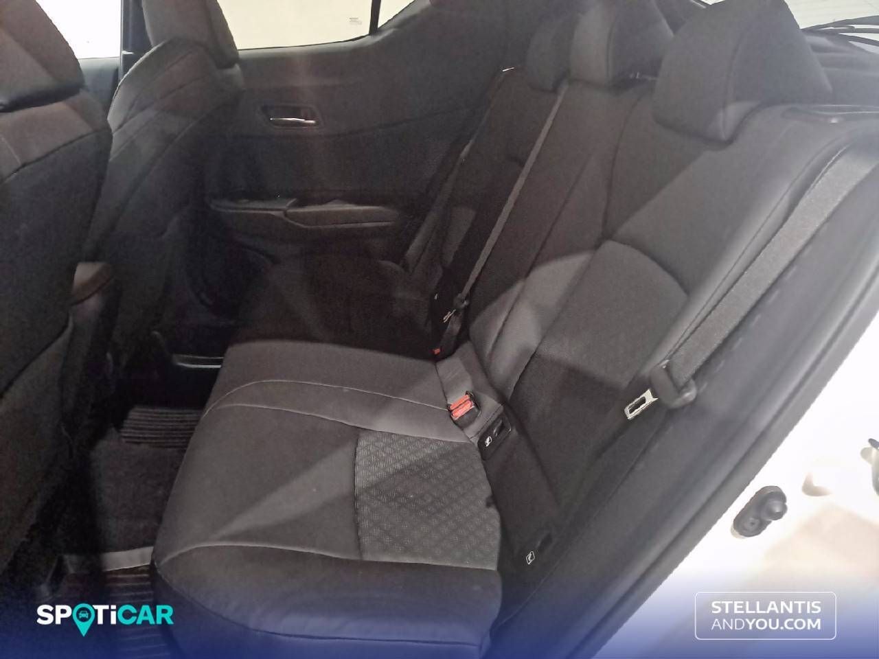 Toyota C-HR  2.0 180H Advance - Foto 11