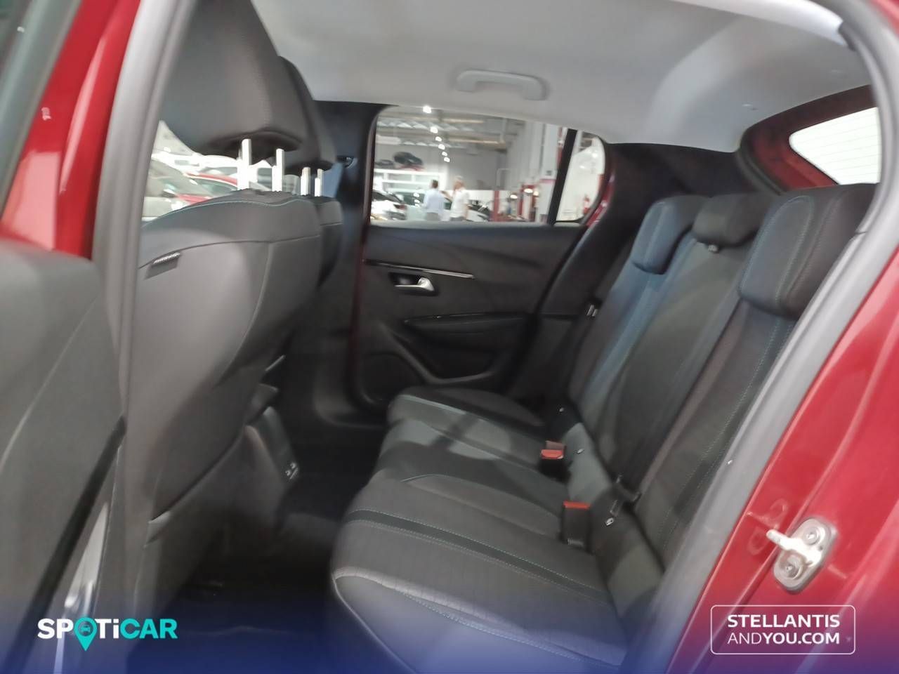 Peugeot 208   Puretech 100 Allure - Foto 9
