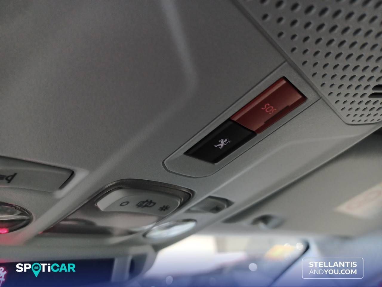 Peugeot 208   Puretech 100 Allure - Foto 19