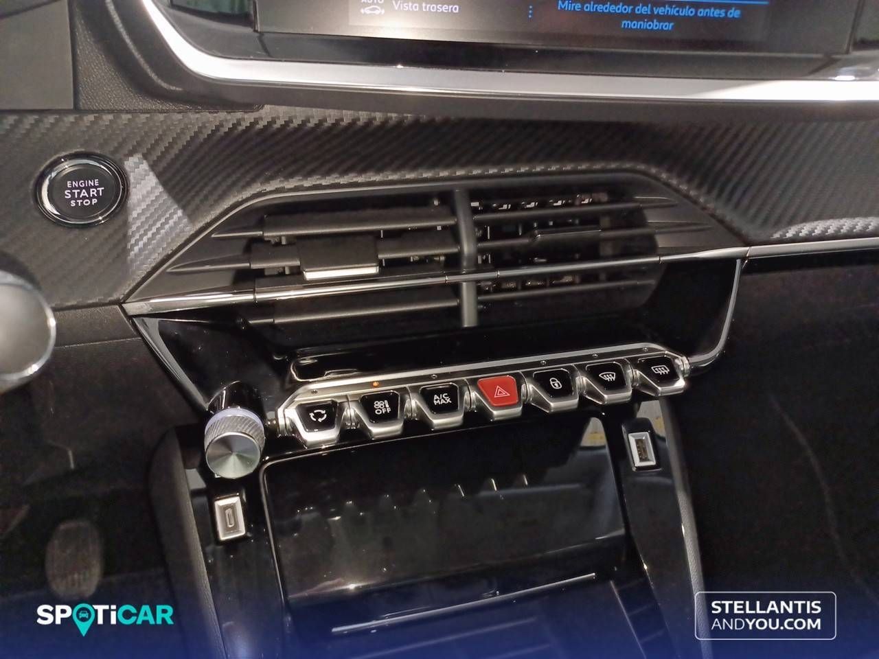 Peugeot 208   Puretech 100 Allure - Foto 17