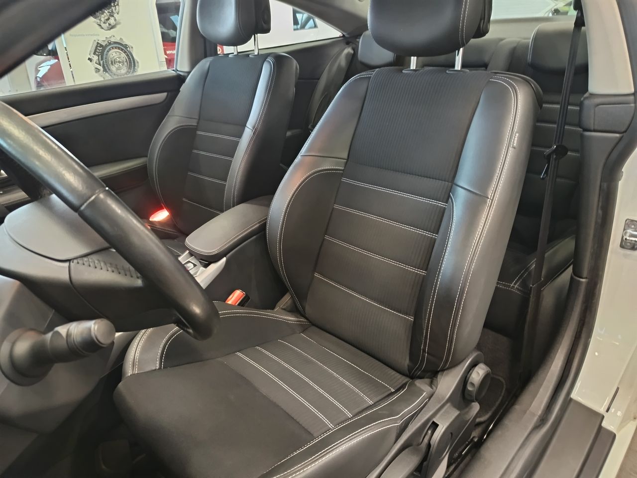 Renault Laguna Coupé Limited Energy dCi 150 eco2 - Foto 14